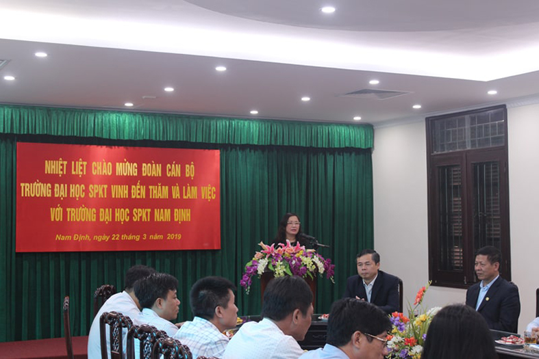 Tăng cường gắn kết: Đại học Sư phạm Kỹ thuật Nam Định đón tiếp và làm việc với Đại học Sư phạm Kỹ thuật Vinh