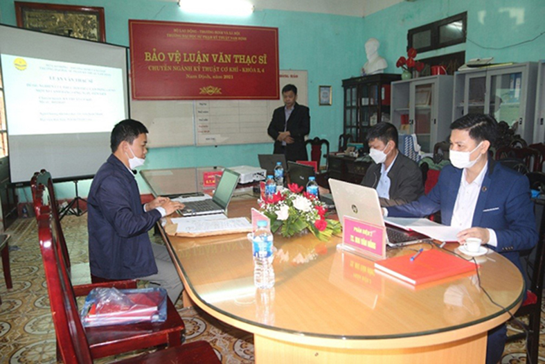 Đại học Sư phạm Kỹ thuật Nam Định tổ chức thành công Lễ bảo vệ Luận văn Thạc sĩ ngành Kỹ thuật Cơ khí khóa 3, 4