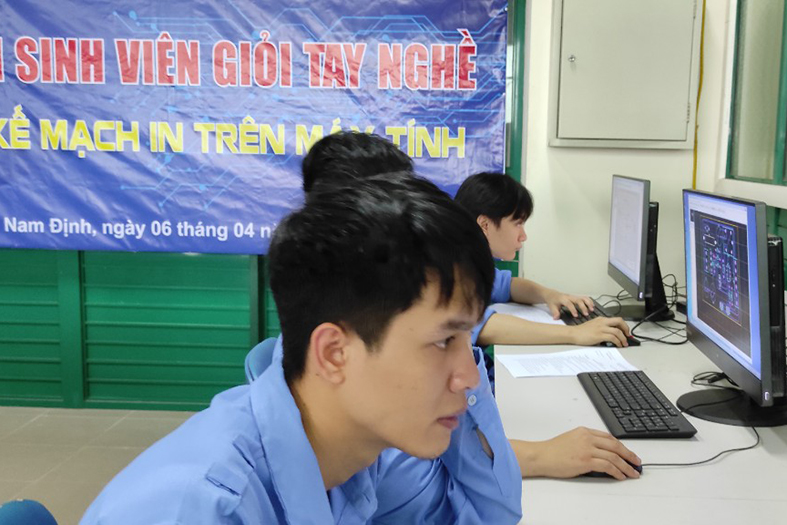 Khoa Điện – Điện tử tổ chức thành công Hội thi "Thiết kế mạch in trên máy tính"