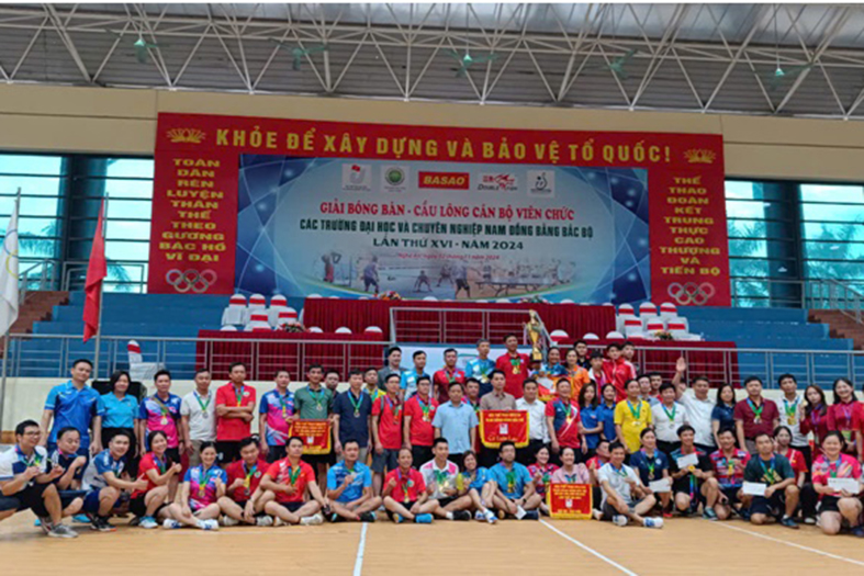 Trường Đại học Sư phạm Kỹ thuật Nam Định đạt thành tích cao tại Giải Cầu lông, Bóng bàn cán bộ, viên chức khu vực Nam Đồng Bằng Bắc Bộ 2024
